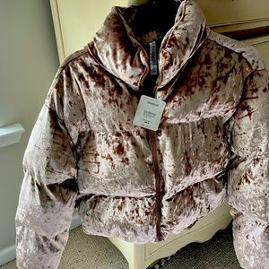 Fabletics Puffer Coat .. Brand new!